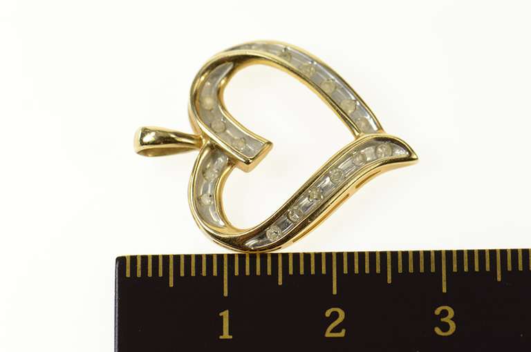 10K Yellow Gold Classic Simple Diamond Heart Love Symbol Pendant