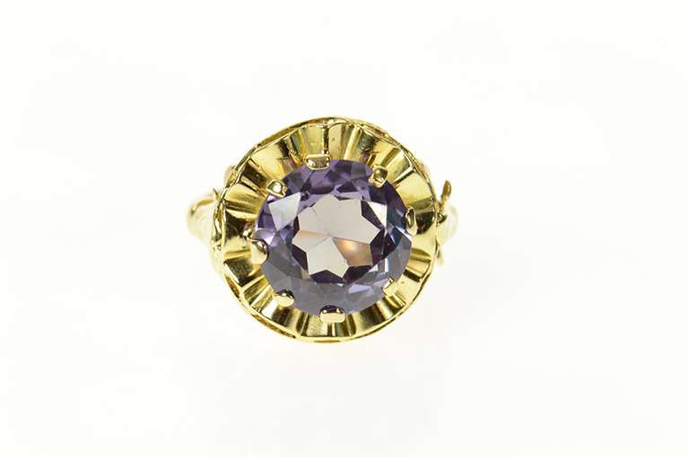 14K Yellow Gold Scalloped Retro Sim. Alexandrite Cocktail Ring