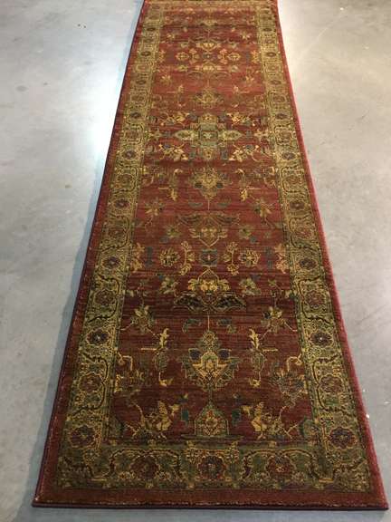 VINTAGE REPRODUCTION RUNNER 8