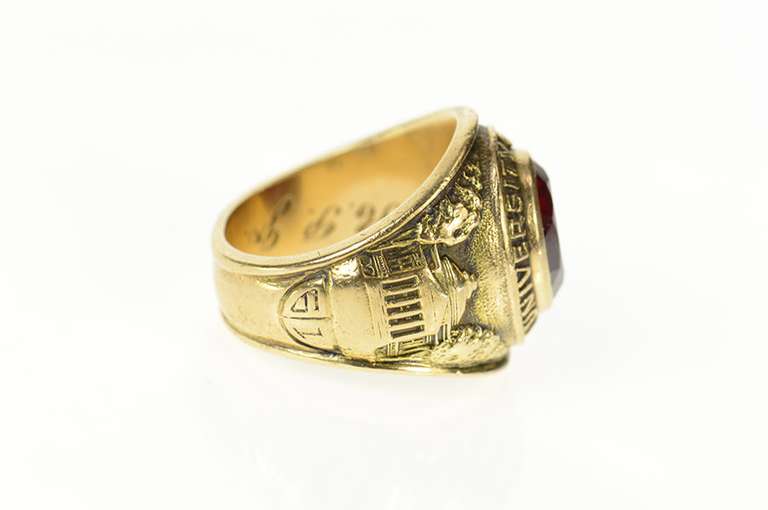 10K Yellow Gold 1961 University of Virginia Men's Class Ring