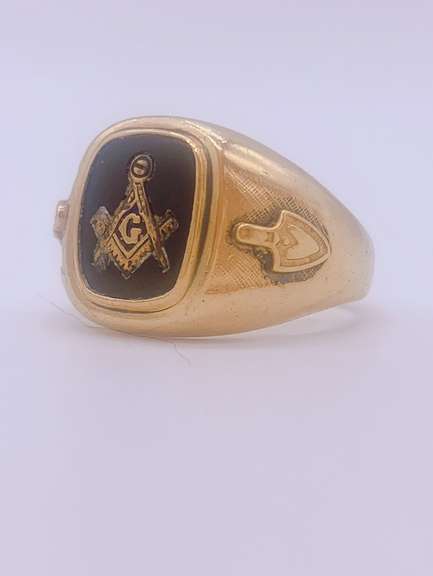 Men's 14kt Gold Masonic Ring