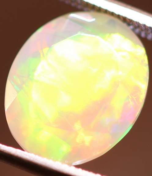Full body flashing! 2.87ct mixed pattern Jelly Opal