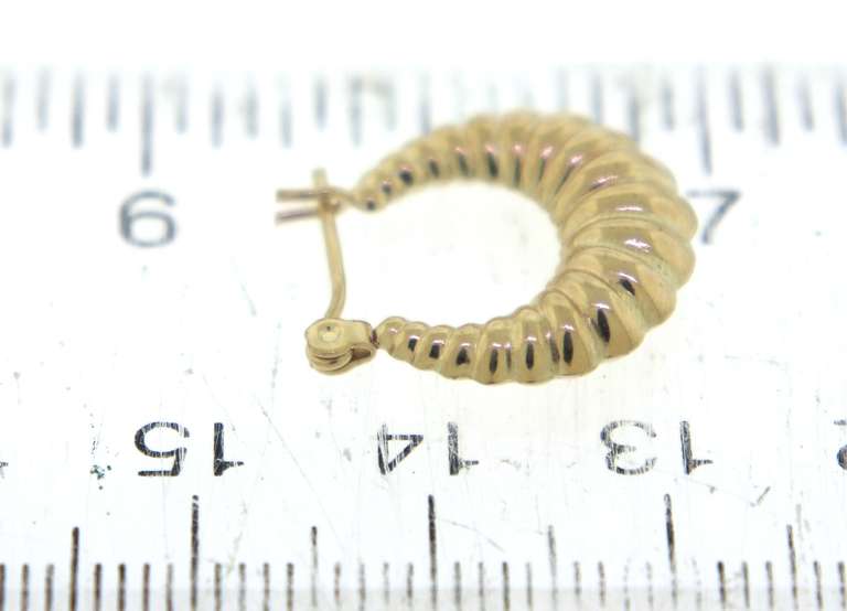Simple Yellow Gold Shrimp Earrings