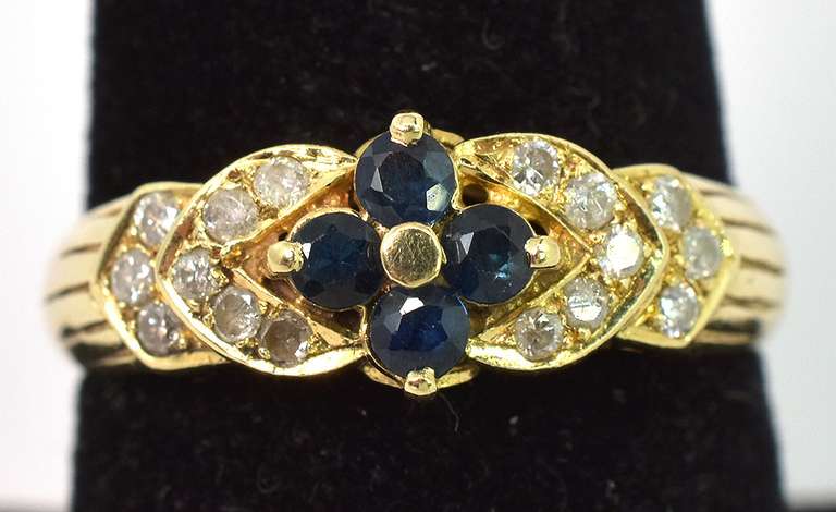 Majestic Sapphire & Diamond Ring in 14KT Yellow Gold