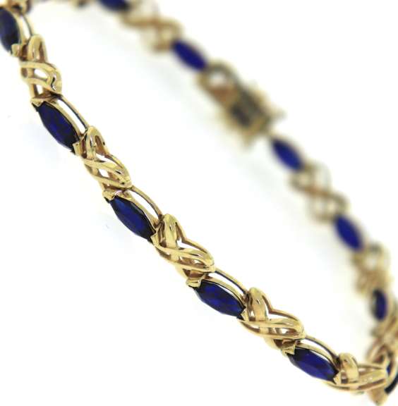 Lovely Yellow Gold Spphire Hugs and Kisses Bracelet