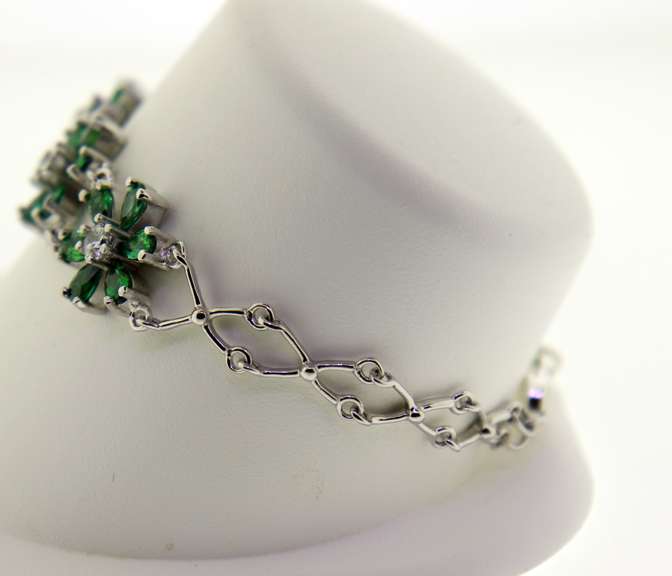 Sterling Silver Green Stone Floral bracelet