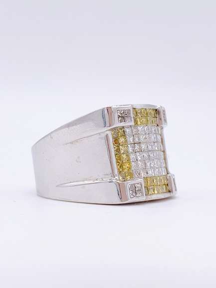 Men's 14kt Gold Yellow Diamond Ring