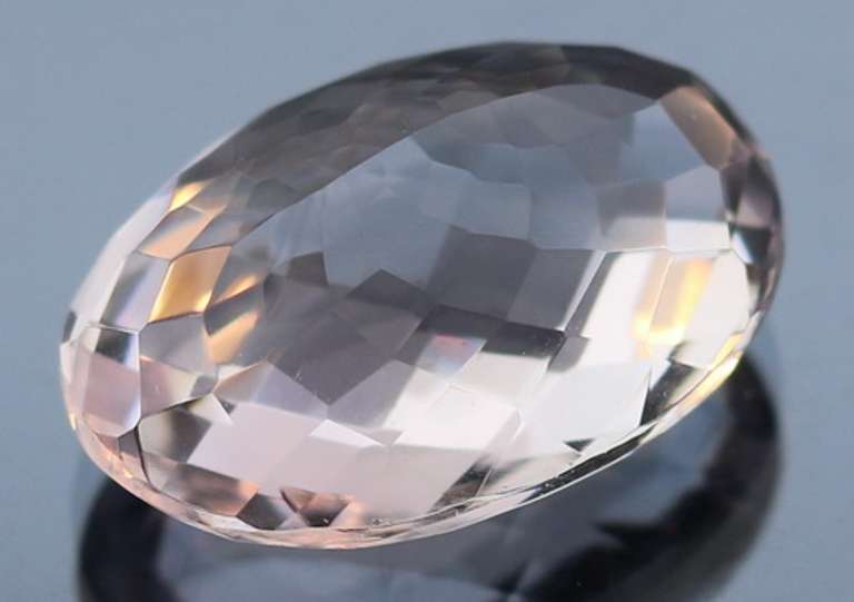 Substantial 21ct whisper pink checker top Amethyst