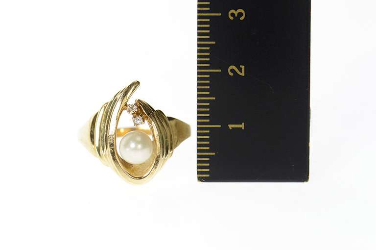 10K Yellow Gold Pearl Diamond Accent Loop Design Statement Ring