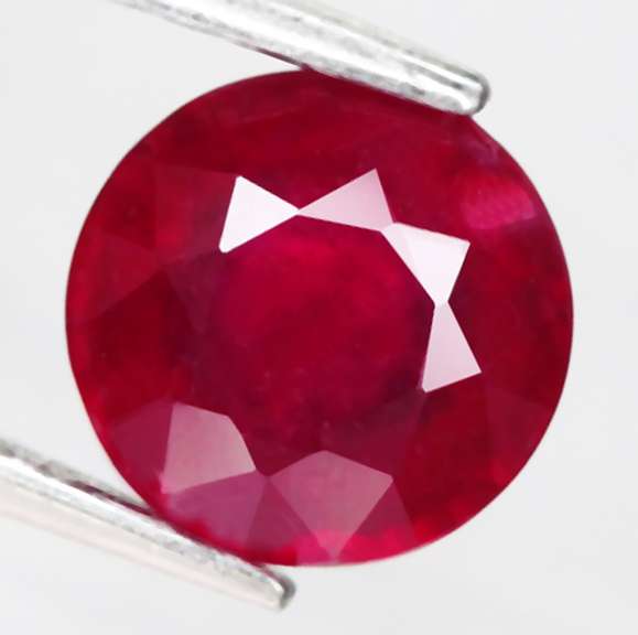 Stunning deep red 2.21ct Ruby solitaire