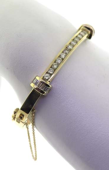 Magnificent 3ctw Diamond Bangle Bracelet