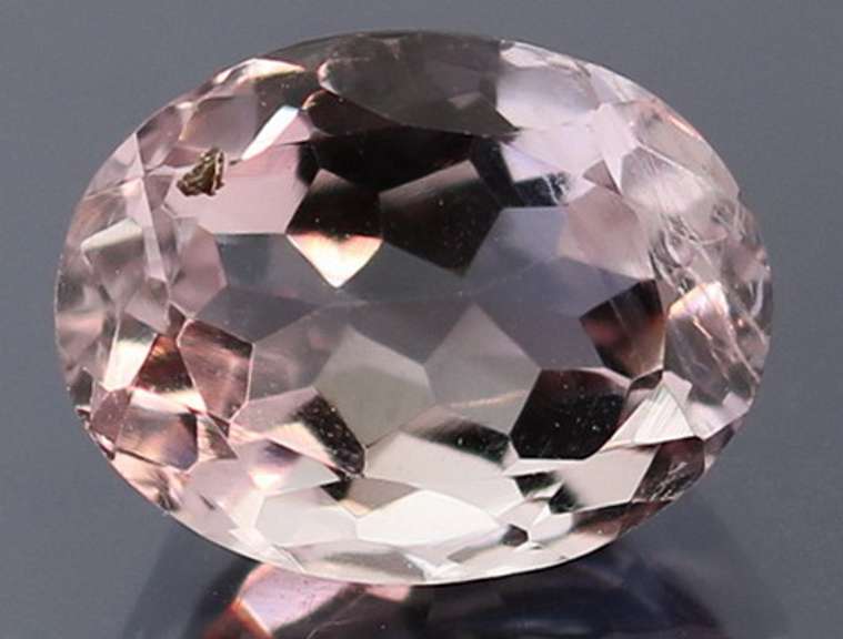 Glistening 6.23ct violet pink Amethyst