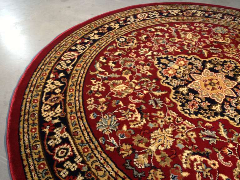 CLASSIC DESIGN RUG 6 ROUND