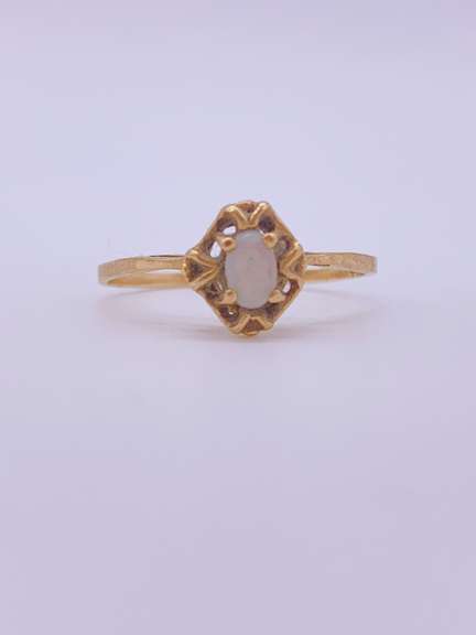 Opal and 14kt Gold Ring