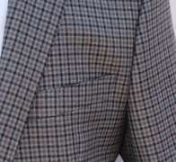 An eye catching 2-button Comfort Fit Sport Coat