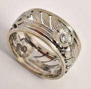 Chic 14k WG Floral Band with Diamonds