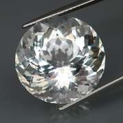 Collectors 15.99ct diamond white Brazilian Quartz