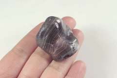 Well defined 104.21 untreated banded Agate