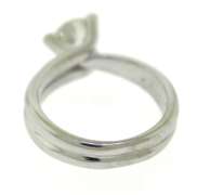 Dazzling 18kt WG Round Brilliant Cut Solitaire Engagement Ring
