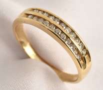 Practical Band with 2 Rows of Diamonds