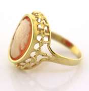 Gorgeous 14kt Yellow Gold Oval Cameo Ring