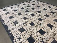 MAGNIFICENT MODERN RUG 7x10