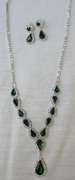 Set Of Emerald Color Fashion Jewelry Neck Lace And Earrings