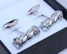 Handsome Pair Jeweled Style Cufflinks By Carelli