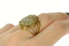 14K Yellow Gold Carved Floral Ornate Jade Retro Cocktail Ring
