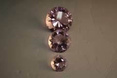 Trio Diamonds Crystal Pink