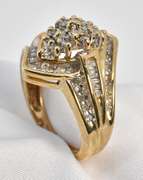 Flashy Round & Baguette Dia. Cluster