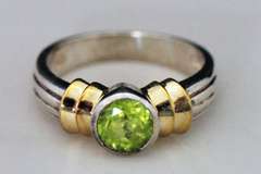 Sleek 2-Tone Ring with Natural Peridot