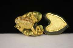 Enamel Frog on Lily Pad
