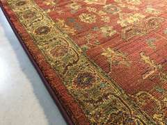 VINTAGE REPRODUCTION RUNNER 8