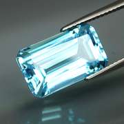Superb eye clean 8.91ct vivid Swiss blue Topaz