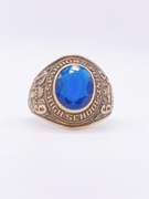 Heavy 10kt Gold Class Ring