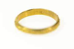 10K Yellow Gold Victorian Ornate Scroll Work Baby Child's Ring