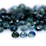 Multi-hue 6.95ct natural blue Sapphire set