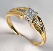 Sweet Diamond Ring