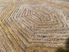 CARVED MODERN WOOL RUG 5x8