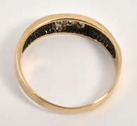 Easy to Wear 3 Diamond Ring