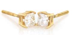 Classy 14kt YG Round Diamond Earrings