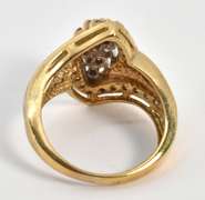 Flashy Round & Baguette Dia. Cluster