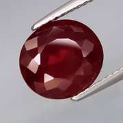 Striking 5ct raspberry red Rhodolite Garnet