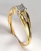 Sweet Diamond Ring