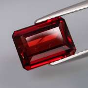 Amazing 4.06ct UNTREATED cherry red Rhodolite Garnet