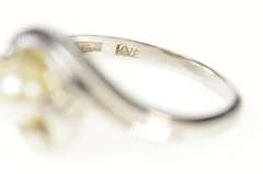 10K White Gold Classic Pearl Wavy Freeform Statement Ring