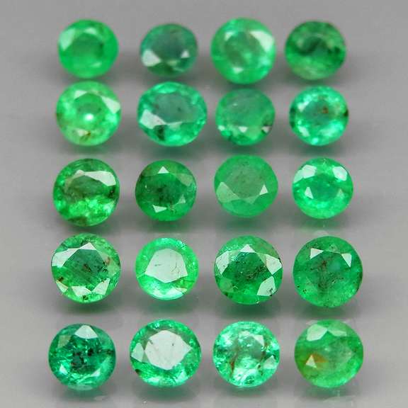 Stunning 6.38ct real Colombian Emerald set