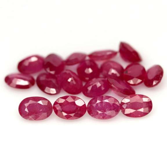 Simply gorgeous violet red 9.55ct Ruby set