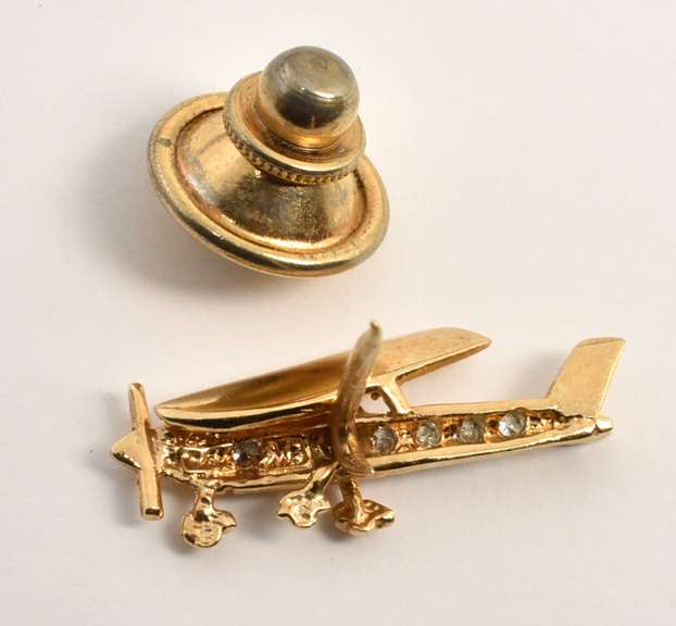 Sweet Airplane tie tack